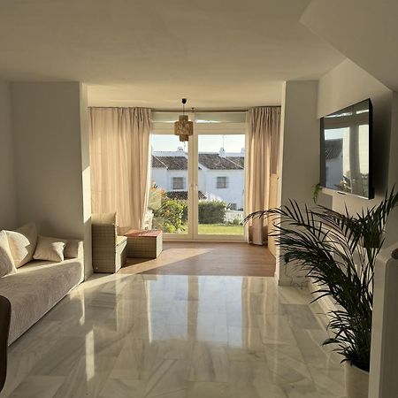 Stunning Chalet In Mijas-Costa Near Beach! ميخاس كوستا المظهر الخارجي الصورة